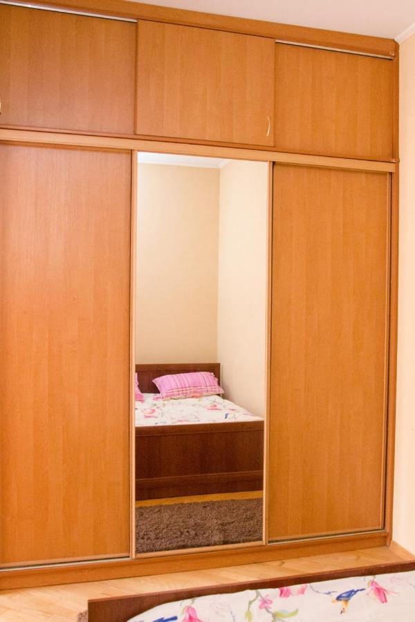 Svobody Avenue Apartment Lviv Buitenkant foto