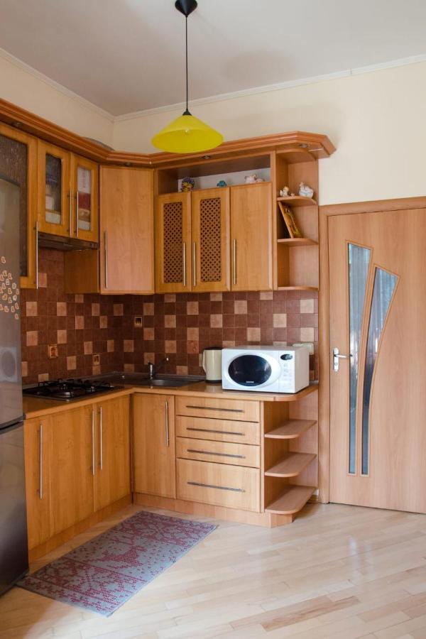 Svobody Avenue Apartment Lviv Buitenkant foto