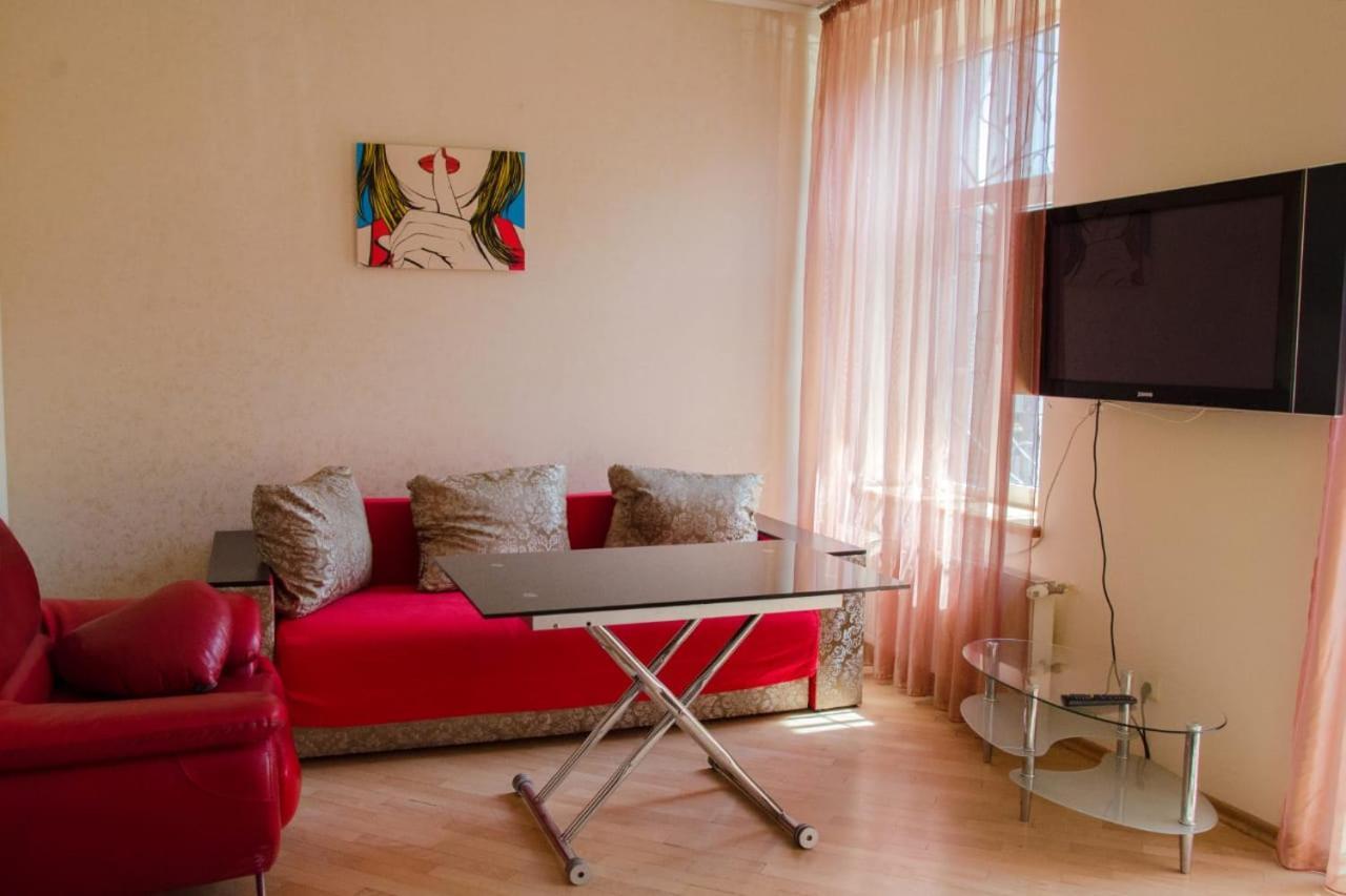 Svobody Avenue Apartment Lviv Buitenkant foto