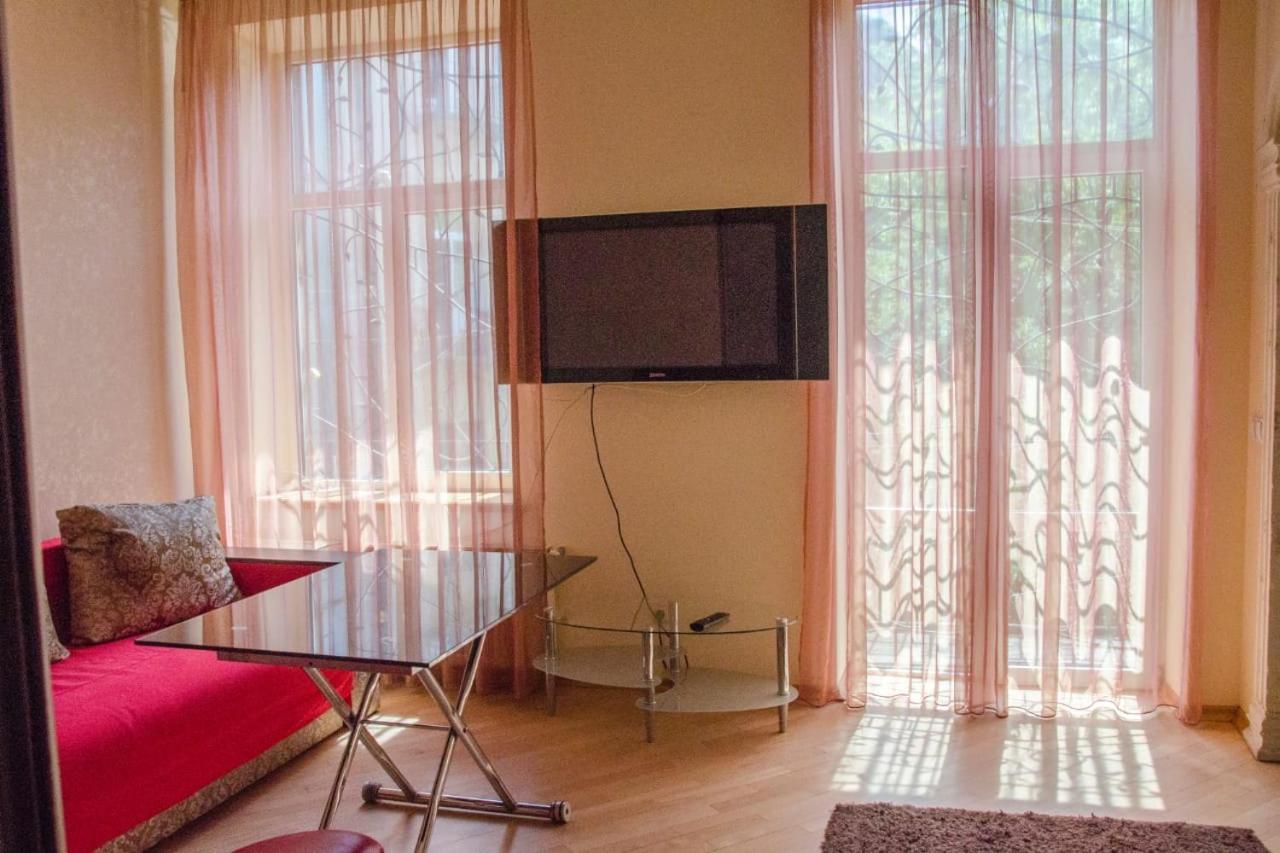 Svobody Avenue Apartment Lviv Buitenkant foto